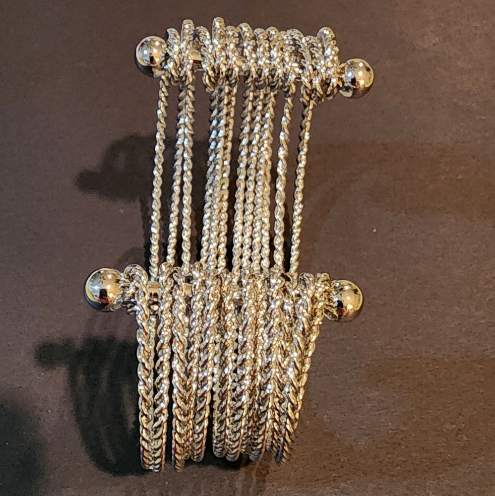 NWOT Vintage Shiny Silvertone Bangle Cuff Bracelet - Picture 4 of 5